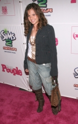 Photos de Mackenzie Rosman - Teen People Magazine 2nd Annual Young Hollywood Issue 08.13.2005 - 0
